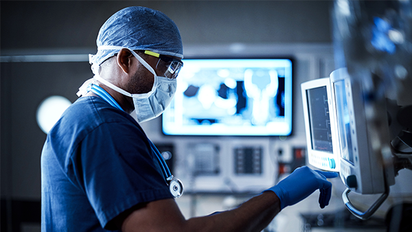 Providing reliable patient care with active network monitoring